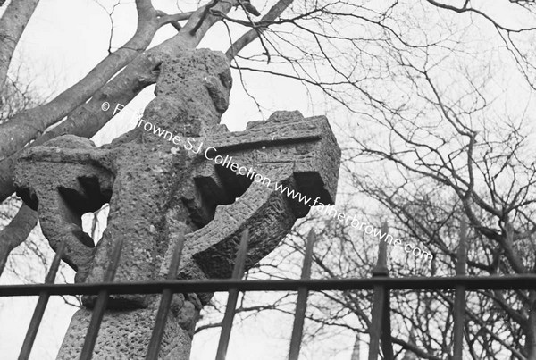 ST CRONAN'S CHURCH  CROSS AND TOWER